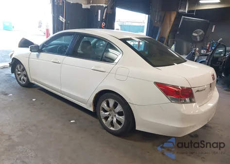 2009 Honda Accord 2.4 Ex-L z USA, uszkodzony, nr VIN 1HGCP26899A146844